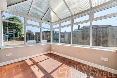2 bedroom Link detached house for sale in Chapel Lane, Werrington Village, Peterborough, PE4
