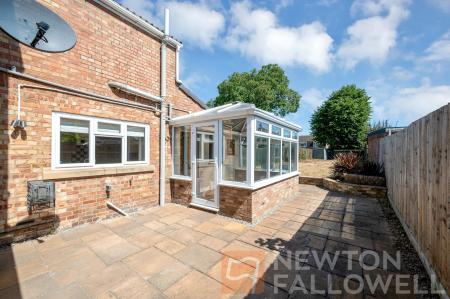 2 bedroom Link detached house for sale in Chapel Lane, Werrington Village, Peterborough, PE4