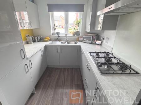 3 bedroom End of terrace house for sale in Hope Close, Peterborough, PE3