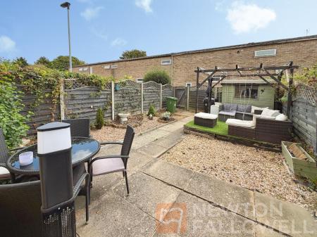 3 bedroom Terraced House for sale in Willonholt, Ravensthorpe, Peterborough, PE3