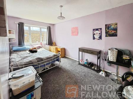 3 bedroom Terraced House for sale in Willonholt, Ravensthorpe, Peterborough, PE3