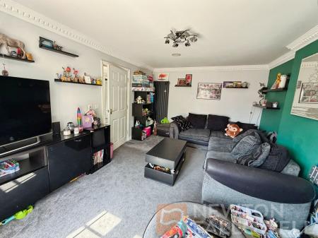 5 bedroom Terraced House for sale in King Henry Chase, Bretton, Peterborough, PE3