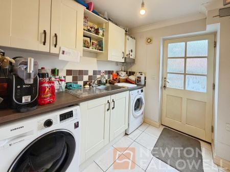 5 bedroom Terraced House for sale in King Henry Chase, Bretton, Peterborough, PE3