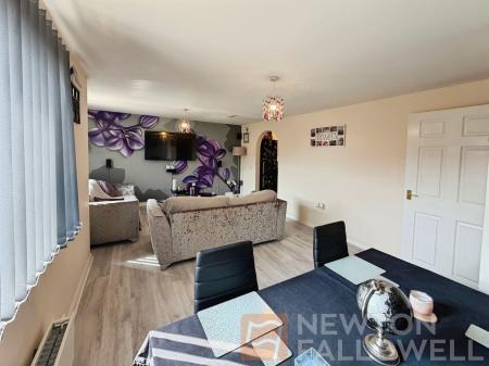 2 bedroom Flat for sale in Clayburn Road, Hampton Centre, Peterborough, PE7