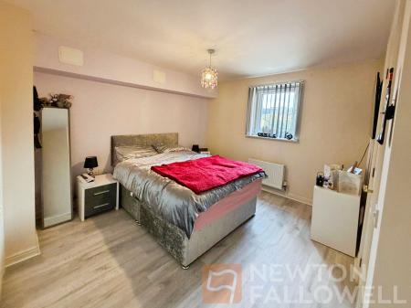2 bedroom Flat for sale in Clayburn Road, Hampton Centre, Peterborough, PE7