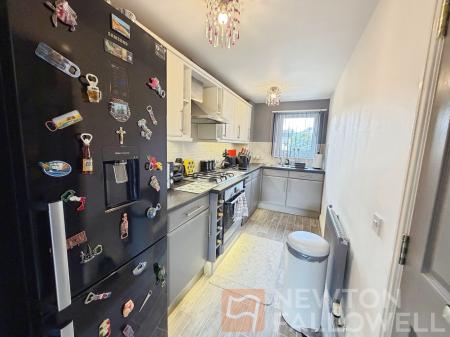 2 bedroom Flat for sale in Clayburn Road, Hampton Centre, Peterborough, PE7