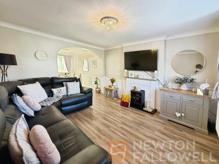 4 bedroom Detached house for sale in Cheltenham Close, Peterborough, PE1
