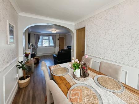 4 bedroom Detached house for sale in Cheltenham Close, Peterborough, PE1