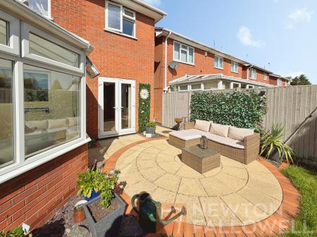 4 bedroom Detached house for sale in Cheltenham Close, Peterborough, PE1