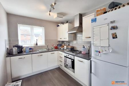 2 bedroom Terraced House for sale in Manor Drive, Gunthorpe, Peterborough, PE4