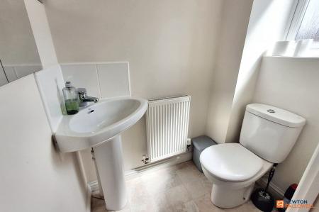2 bedroom Terraced House for sale in Manor Drive, Gunthorpe, Peterborough, PE4