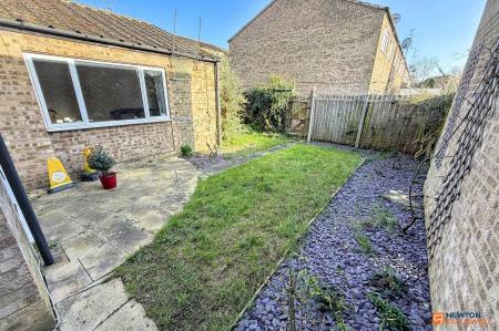 4 bedroom End of terrace house for sale in Oxclose, Bretton, Peterborough, PE3