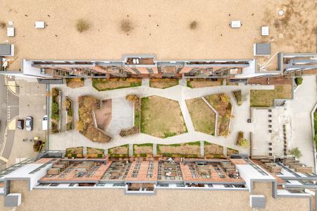 2 bedroom Flat for sale in Avonside House, Fletton Quays, Peterborough, PE2