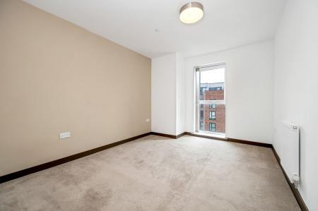2 bedroom Flat for sale in Avonside House, Fletton Quays, Peterborough, PE2