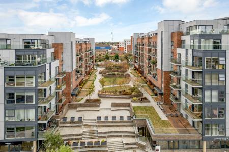 2 bedroom Flat for sale in Avonside House, Fletton Quays, Peterborough, PE2