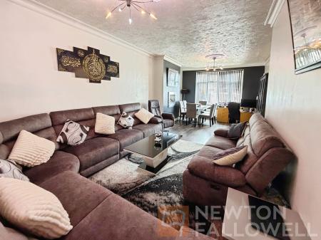5 bedroom Terraced House for sale in Cromwell Road, Peterborough, PE1