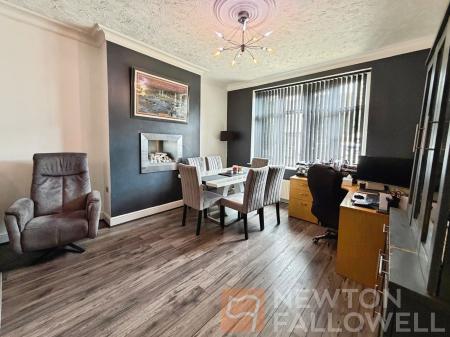 5 bedroom Terraced House for sale in Cromwell Road, Peterborough, PE1