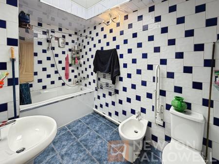 5 bedroom Terraced House for sale in Cromwell Road, Peterborough, PE1