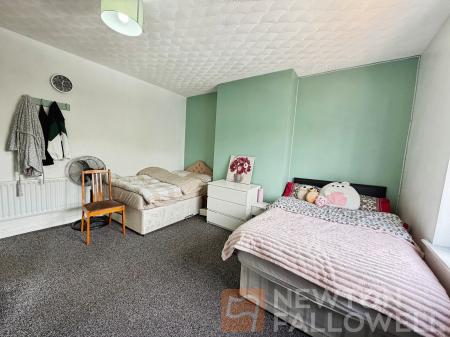 5 bedroom Terraced House for sale in Cromwell Road, Peterborough, PE1