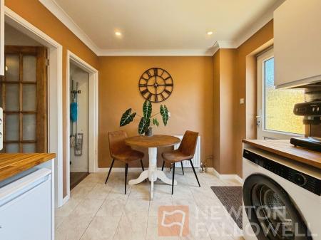 3 bedroom Semi-detached house for sale in Borrowdale Close, Gunthorpe, Peterborough, PE4