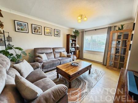 3 bedroom Semi-detached house for sale in Borrowdale Close, Gunthorpe, Peterborough, PE4