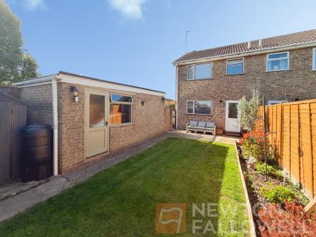 3 bedroom Semi-detached house for sale in Borrowdale Close, Gunthorpe, Peterborough, PE4