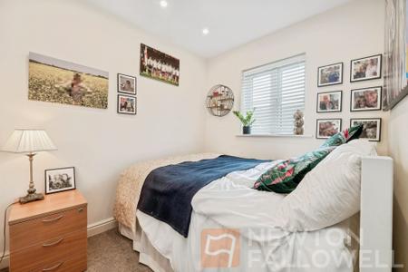 5 bedroom Link detached house for sale in Leaf Avenue, Hampton Hargate, Peterborough, PE7