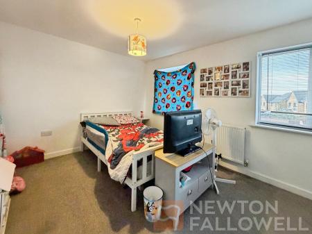 3 bedroom End of terrace house for sale in Chamberlain Way, Gunthorpe, Peterborough, PE4