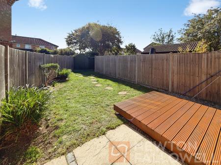 2 bedroom Semi-detached house to let in Mealsgate, Gunthorpe, Peterborough, PE4