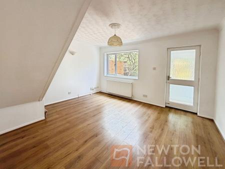 2 bedroom Semi-detached house to let in Hedgelands, Werrington, PE4