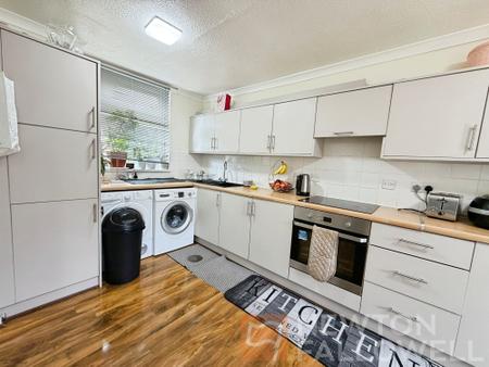 3 bedroom End of terrace house for sale in Cleatham, Bretton, Peterborough, PE3