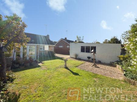 2 bedroom Semi-detached bungalow for sale in Salisbury Road, Werrington Village, Peterborough, PE4