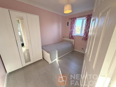 3 bedroom Semi-detached house for sale in Heron Park, Peterborough, PE1