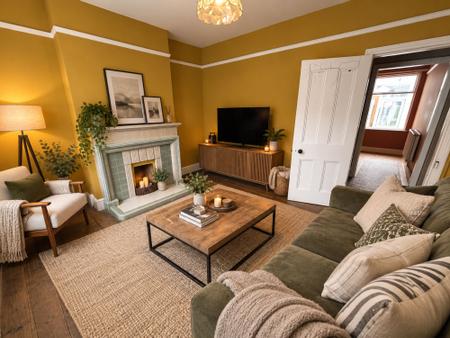 3 bedroom Terraced House for sale in Silver Street, Peterborough, PE2