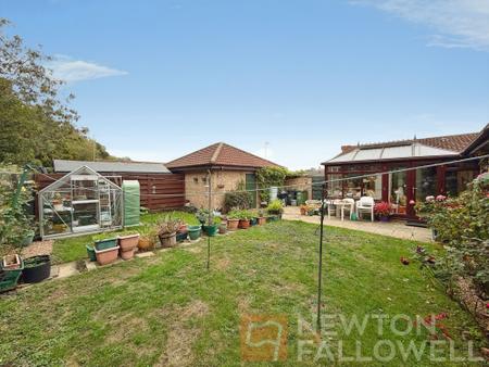 3 bedroom Bungalow for sale in Finchfield, Peterborough, PE1