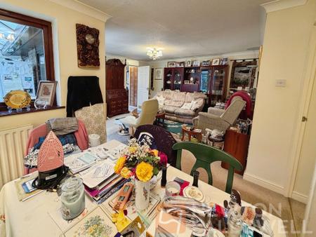 3 bedroom Bungalow for sale in Finchfield, Peterborough, PE1