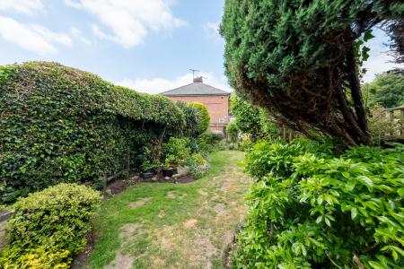 4 bedroom Detached house for sale in Gateford Road, Worksop, S81