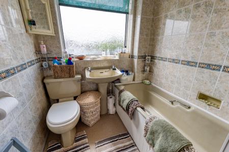 4 bedroom Detached house for sale in Gateford Road, Worksop, S81