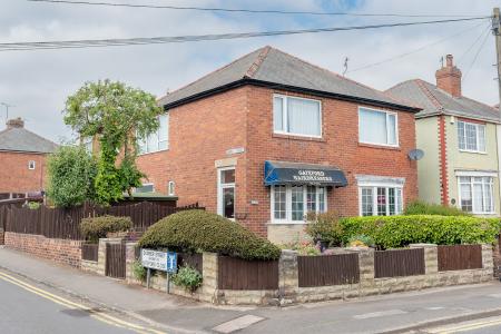 4 bedroom Detached house for sale in Gateford Road, Worksop, S81