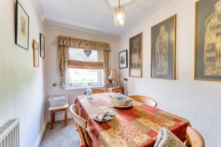 4 bedroom Detached house for sale in Gateford Road, Worksop, S81