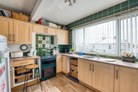 4 bedroom Detached house for sale in Gateford Road, Worksop, S81