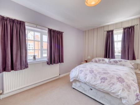 4 bedroom Detached house for sale in High Street, Whitwell, S80