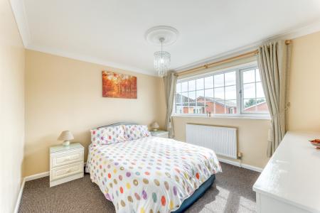 4 bedroom Detached house for sale in Holmefield Close, Worksop, S81