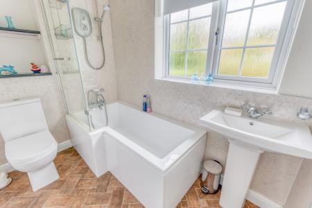 4 bedroom Detached house for sale in Holmefield Close, Worksop, S81