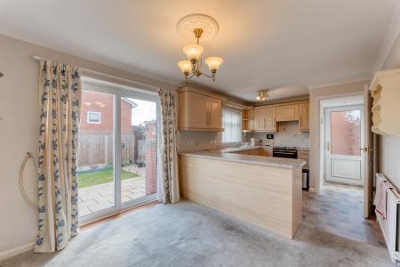 3 bedroom Semi-detached house for sale in Littondale, Worksop, S81