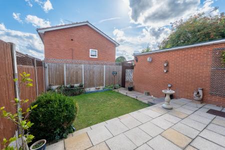 3 bedroom Semi-detached house for sale in Littondale, Worksop, S81