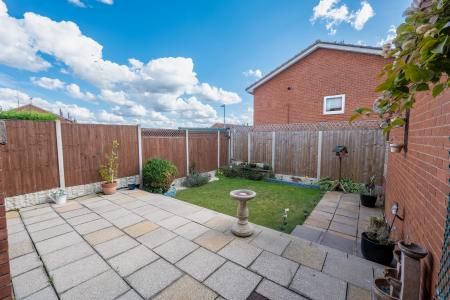 3 bedroom Semi-detached house for sale in Littondale, Worksop, S81