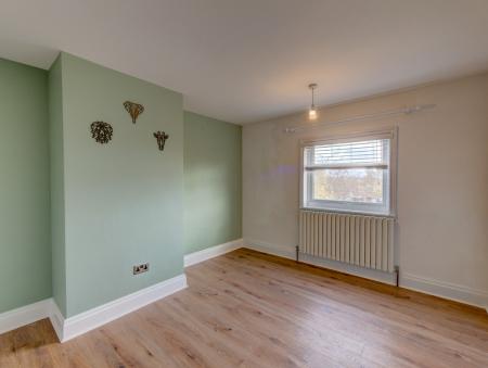 3 bedroom Terraced House for sale in Park Street, Worksop, S80