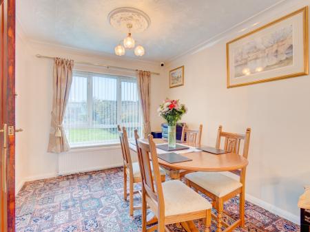 3 bedroom Semi-detached house for sale in Portland Place, Worksop, S80