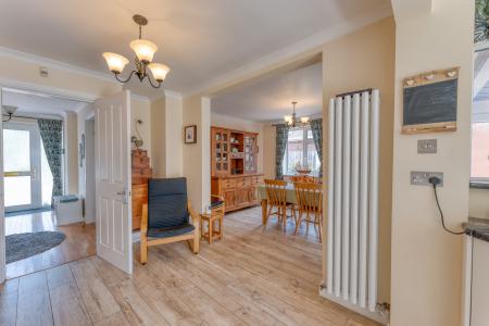 3 bedroom Detached bungalow for sale in Shireoaks Common, Worksop, S81